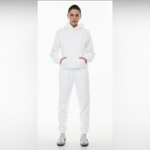 Aritzia Cozy Sweatfleece Boyfriend Sweatpant, White, M